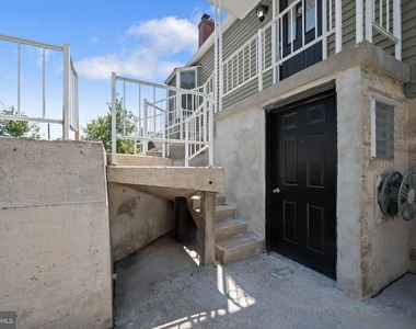 10128 Hereford Place - Photo Thumbnail 54