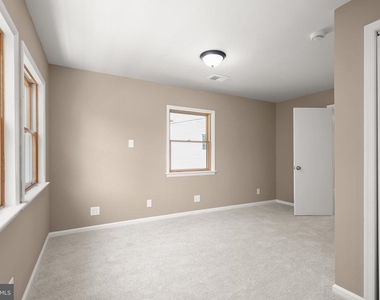 10128 Hereford Place - Photo Thumbnail 34