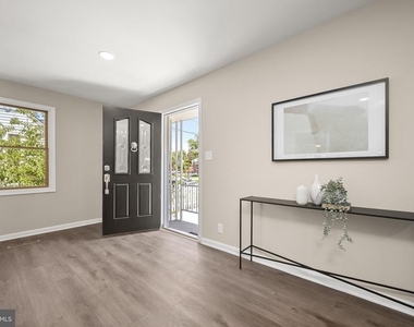 10128 Hereford Place - Photo Thumbnail 6