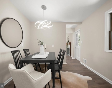 10128 Hereford Place - Photo Thumbnail 11