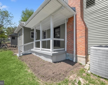 10128 Hereford Place - Photo Thumbnail 52