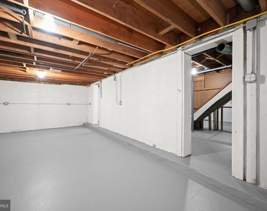 10128 Hereford Place - Photo Thumbnail 45