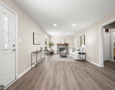 10128 Hereford Place - Photo Thumbnail 7
