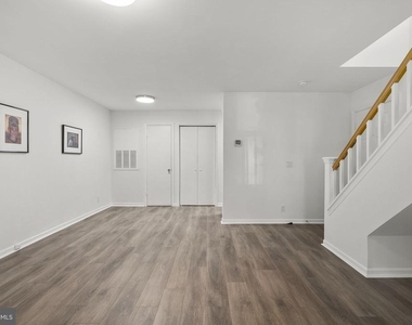 10805 Hampton Mill Terrace - Photo Thumbnail 4