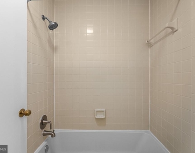 10805 Hampton Mill Terrace - Photo Thumbnail 17