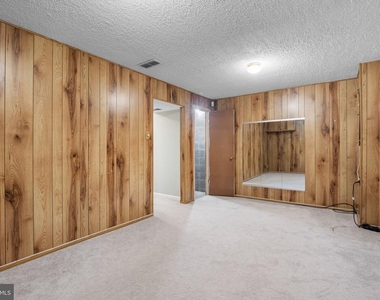 7807 Breezy Down Terrace - Photo Thumbnail 26