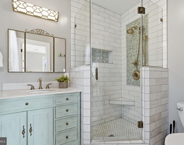 710 Wayne Avenue - Photo Thumbnail 17