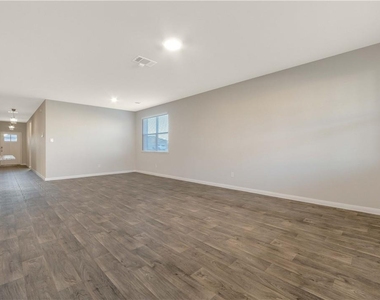 141 Spider Lily Dr - Photo Thumbnail 7