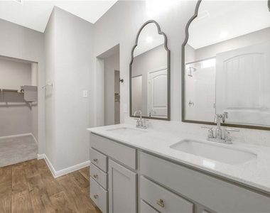 141 Spider Lily Dr - Photo Thumbnail 12