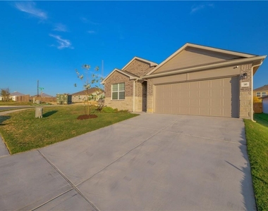 141 Spider Lily Dr - Photo Thumbnail 2