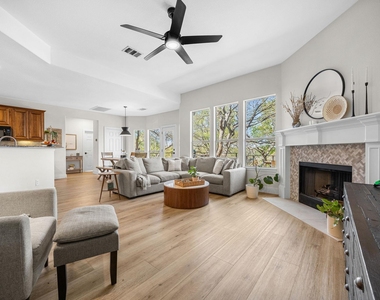 128 Las Colinas Dr - Photo Thumbnail 14