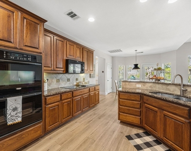 128 Las Colinas Dr - Photo Thumbnail 11