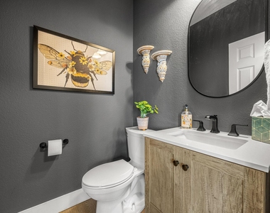 128 Las Colinas Dr - Photo Thumbnail 29