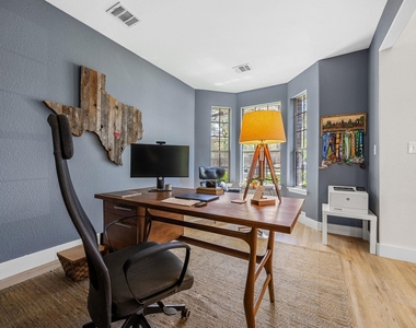 128 Las Colinas Dr - Photo Thumbnail 18