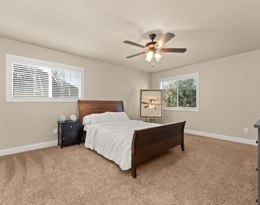 4503 Sarasota Dr - Photo Thumbnail 11