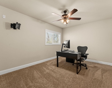 4503 Sarasota Dr - Photo Thumbnail 19