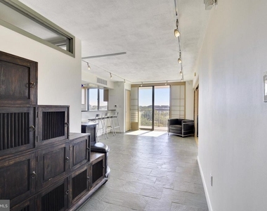 7420 Westlake Terrace - Photo Thumbnail 2