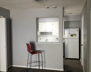 6502 S 1st St - Photo Thumbnail 6
