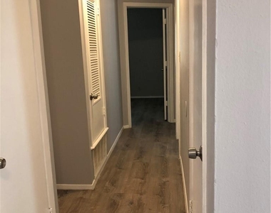 6502 S 1st St - Photo Thumbnail 15