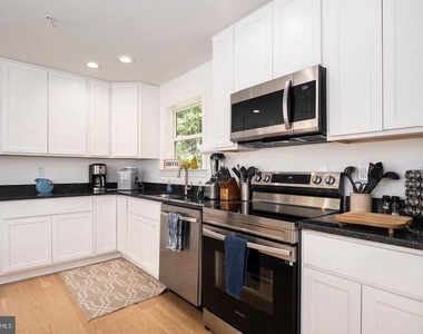 21186 Chesapeake Avenue - Photo Thumbnail 15