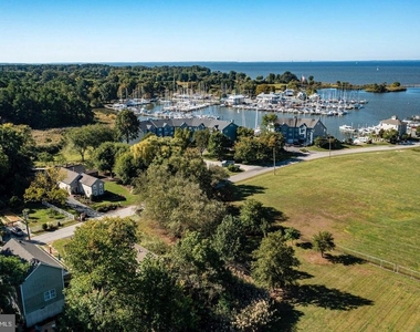 21186 Chesapeake Avenue - Photo Thumbnail 9