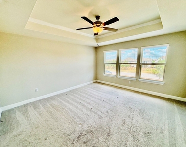 14001 Salice Dr - Photo Thumbnail 10