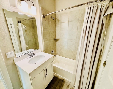 14001 Salice Dr - Photo Thumbnail 19