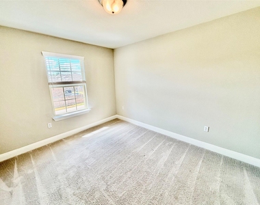 14001 Salice Dr - Photo Thumbnail 18
