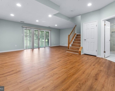 5095 Columbia Road - Photo Thumbnail 42