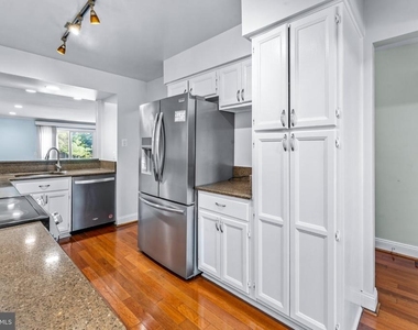 5095 Columbia Road - Photo Thumbnail 9