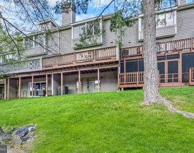 5095 Columbia Road - Photo Thumbnail 59
