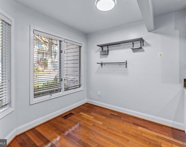 5095 Columbia Road - Photo Thumbnail 5