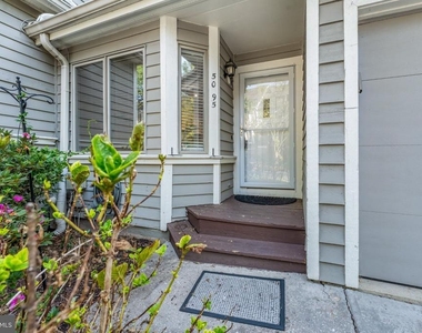 5095 Columbia Road - Photo Thumbnail 3