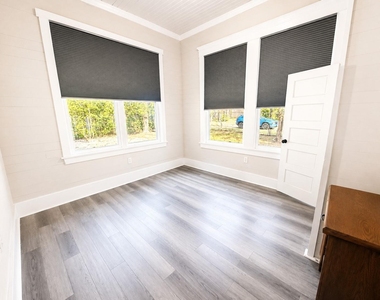 340 Ackerman St - Photo Thumbnail 8