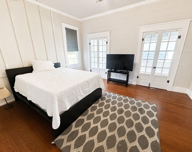 340 Ackerman St - Photo Thumbnail 1