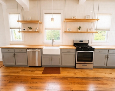 340 Ackerman St - Photo Thumbnail 13