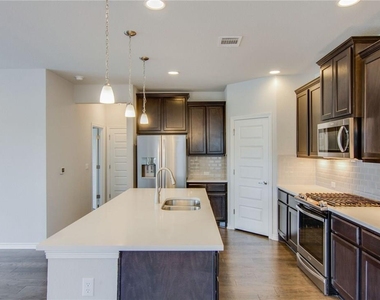 14212 Mccoy Loop - Photo Thumbnail 10