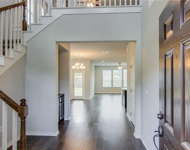 14212 Mccoy Loop - Photo Thumbnail 3