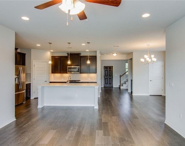 14212 Mccoy Loop - Photo Thumbnail 7