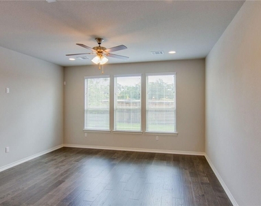 14212 Mccoy Loop - Photo Thumbnail 6