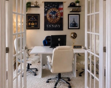 728 Falcon Lane - Photo Thumbnail 8