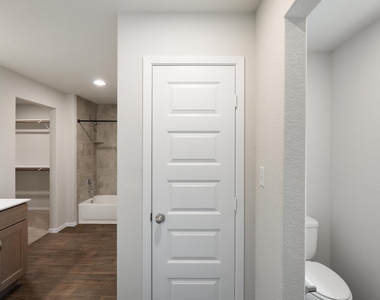 2812 Steels Rd - Photo Thumbnail 15