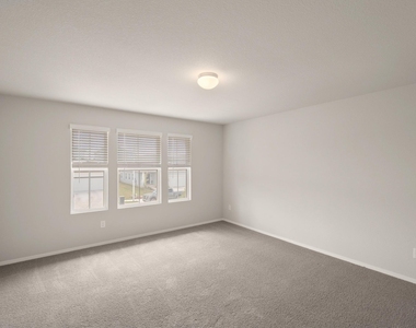 2812 Steels Rd - Photo Thumbnail 12