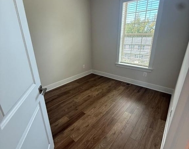 7931 Wormans Mill - Photo Thumbnail 34