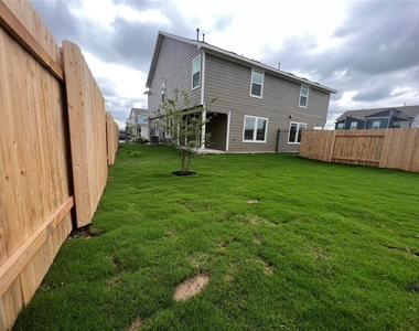 7224 Spotted Leaf Way - Photo Thumbnail 26