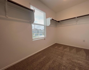 7224 Spotted Leaf Way - Photo Thumbnail 14