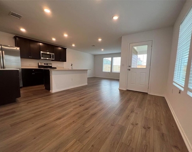 7224 Spotted Leaf Way - Photo Thumbnail 2