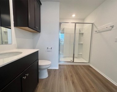 7224 Spotted Leaf Way - Photo Thumbnail 13