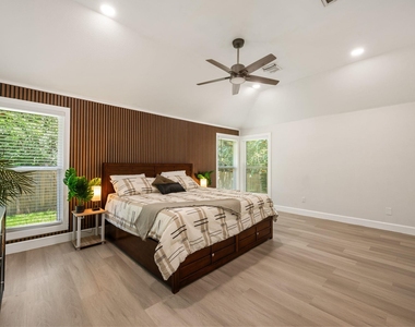 3539 Laurel Bay Loop - Photo Thumbnail 10