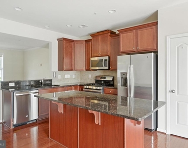 2738 Egret Way - Photo Thumbnail 8